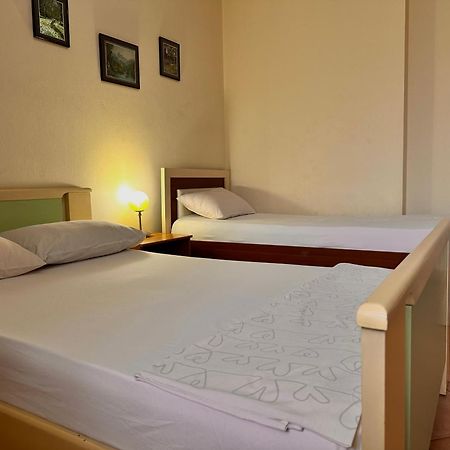 Grande House Leilighet Tiranë Eksteriør bilde